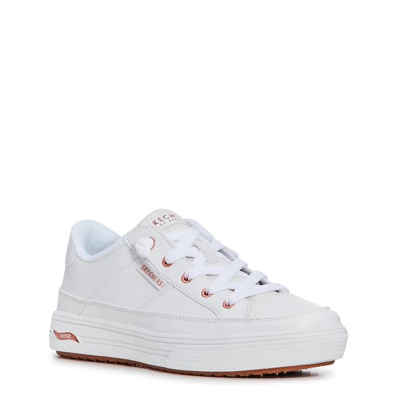 Women's Arch Fit Arcade Wide Width Sneaker